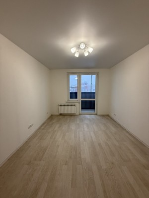 Продам двухкомнатную (2-комн.) квартиру, Победы ул, 5к3, Десна д