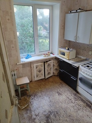 Продам двухкомнатную (2-комн.) квартиру, Горная ул, 8, Алексин г