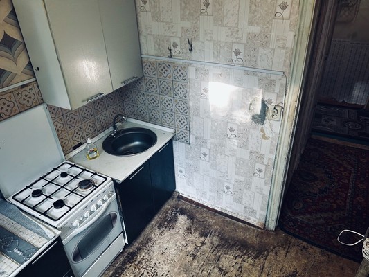 Продам двухкомнатную (2-комн.) квартиру, Горная ул, 8, Алексин г