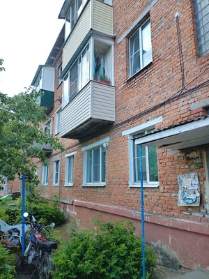 Продам двухкомнатную (2-комн.) квартиру, Горная ул, 8, Алексин г