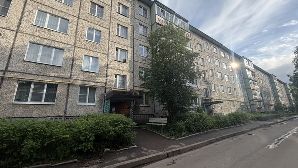 Продам двухкомнатную (2-комн.) квартиру, Комсомольская ул, 39А, Иваново г