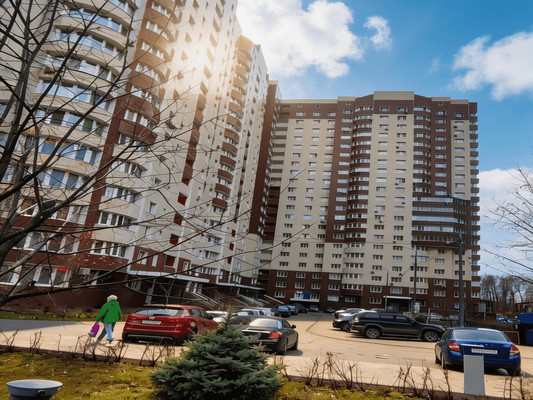 Продам трехкомнатную (3-комн.) квартиру, 7, СНТ Щербинка тер