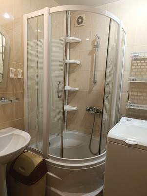 Продам двухкомнатную (2-комн.) квартиру, Ростовская ул, 22, Симферополь г