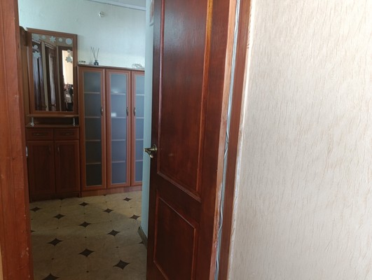 Продам двухкомнатную (2-комн.) квартиру, Ростовская ул, 22, Симферополь г