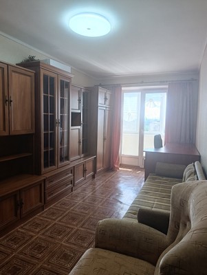 Продам двухкомнатную (2-комн.) квартиру, Ростовская ул, 22, Симферополь г