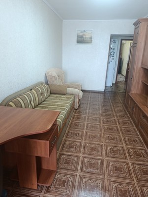 Продам двухкомнатную (2-комн.) квартиру, Ростовская ул, 22, Симферополь г