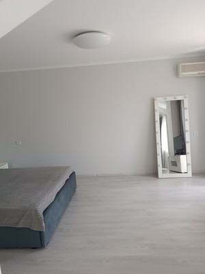 Продам двухкомнатную (2-комн.) квартиру, Воровского ул, 60, Симферополь г