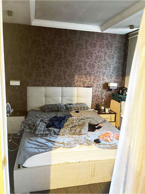 Продам двухкомнатную (2-комн.) квартиру, Новоколомяжский пр-кт, 4к1, Санкт-Петербург г