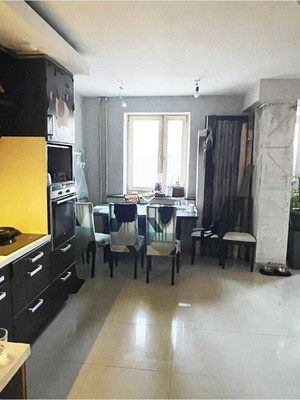 Продам двухкомнатную (2-комн.) квартиру, Новоколомяжский пр-кт, 4к1, Санкт-Петербург г