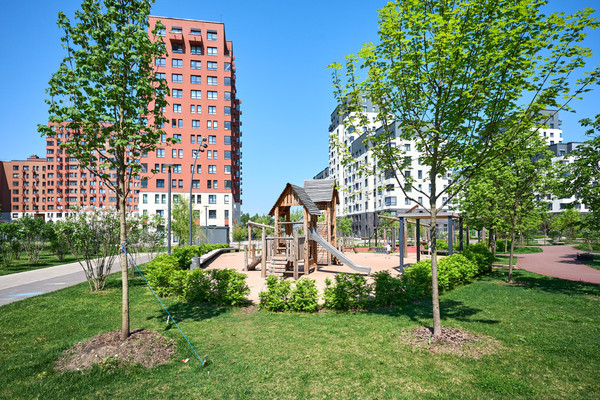 Продам однокомнатную (1-комн.) квартиру, 3-я Нововатутинская ул, 15к1, Десеновское п