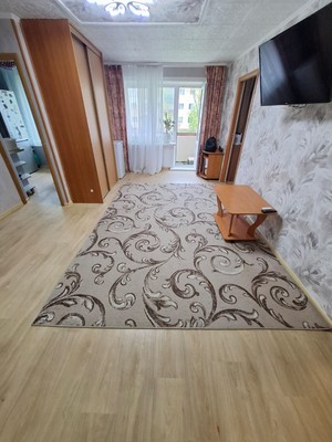 Продам двухкомнатную (2-комн.) квартиру, Александра Матросова ул, 8В, Холмск г