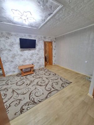 Продам двухкомнатную (2-комн.) квартиру, Александра Матросова ул, 8В, Холмск г