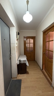 Продам двухкомнатную (2-комн.) квартиру, Т.Идарова ул, 3, Нальчик г