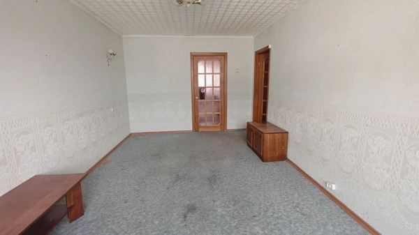 Продам трехкомнатную (3-комн.) квартиру, Молодежная ул, 25, Холмск г