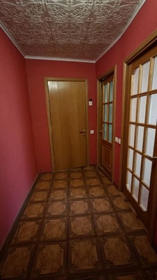 Продам трехкомнатную (3-комн.) квартиру, Молодежная ул, 25, Холмск г