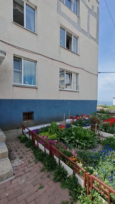 Продам трехкомнатную (3-комн.) квартиру, Молодежная ул, 25, Холмск г