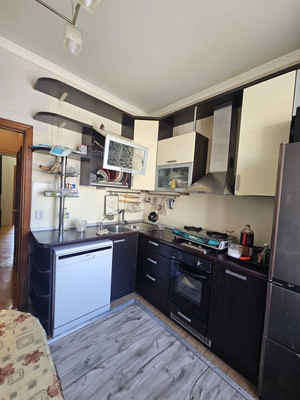 Продам трехкомнатную (3-комн.) квартиру, Ленина ул, 299, Южно-Сахалинск г