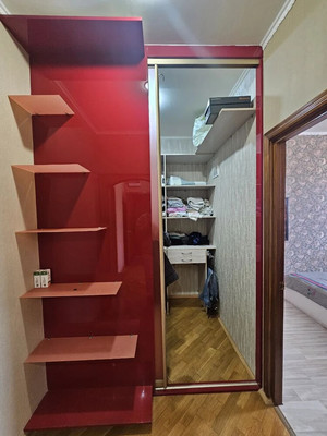 Продам трехкомнатную (3-комн.) квартиру, Ленина ул, 299, Южно-Сахалинск г