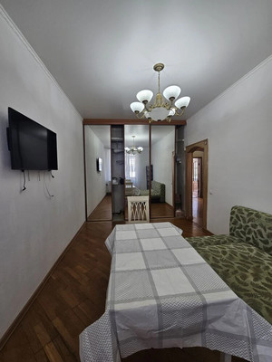 Продам трехкомнатную (3-комн.) квартиру, Ленина ул, 299, Южно-Сахалинск г
