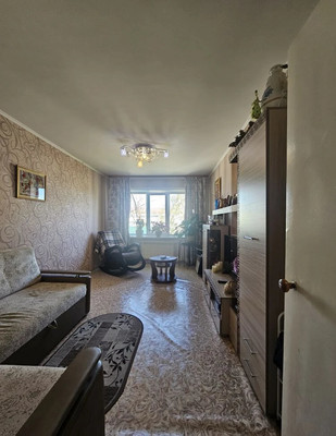 Продам трехкомнатную (3-комн.) квартиру, 2-я Красносельская ул, 28, Южно-Сахалинск г