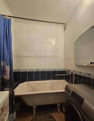 Продам трехкомнатную (3-комн.) квартиру, 2-я Красносельская ул, 28, Южно-Сахалинск г