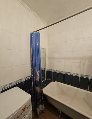 Продам трехкомнатную (3-комн.) квартиру, 2-я Красносельская ул, 28, Южно-Сахалинск г
