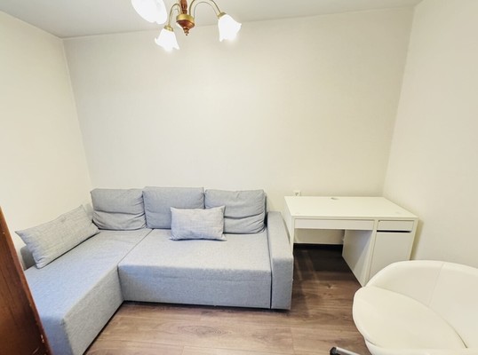 Продам трехкомнатную (3-комн.) квартиру, Авроры ул, 5к10, Уфа г