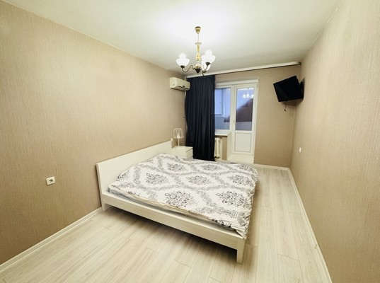 Продам трехкомнатную (3-комн.) квартиру, Авроры ул, 5к10, Уфа г