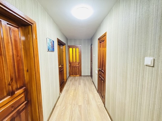 Продам трехкомнатную (3-комн.) квартиру, Авроры ул, 5к10, Уфа г