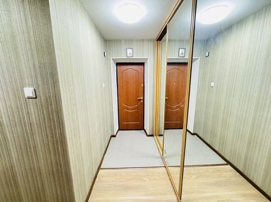 Продам трехкомнатную (3-комн.) квартиру, Авроры ул, 5к10, Уфа г