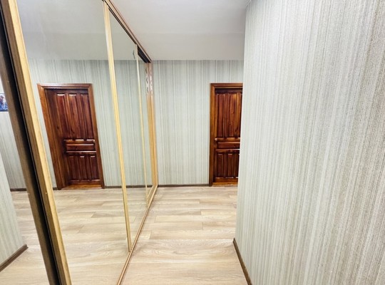 Продам трехкомнатную (3-комн.) квартиру, Авроры ул, 5к10, Уфа г