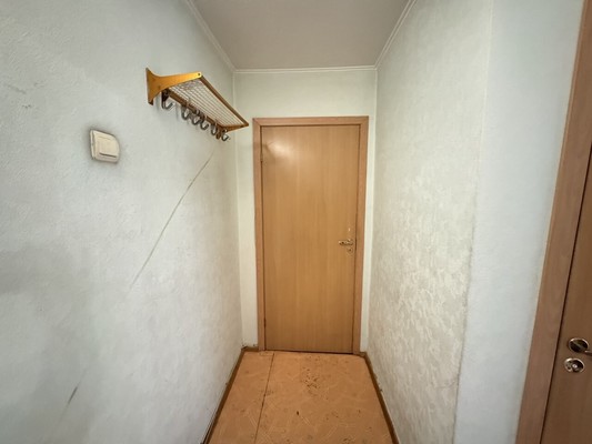 Продам двухкомнатную (2-комн.) квартиру, Айская ул, 16, Уфа г