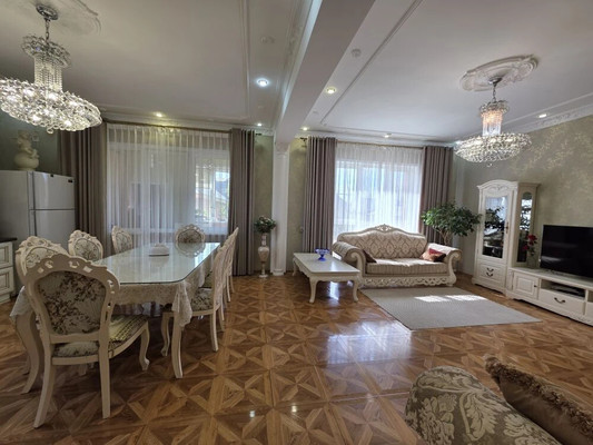 Продам коттедж, Еланский проезд, 38, Южно-Сахалинск г, 0 км от города
