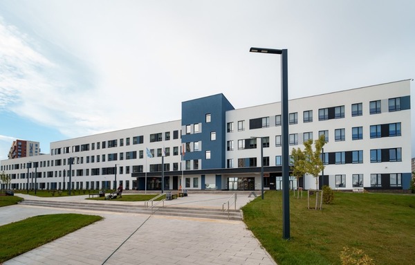 Продам трехкомнатную (3-комн.) квартиру, Лесная ул, 7к1, Ерино д