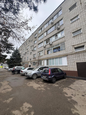 Продам многокомнатную квартиру, им. Воровского ул, 195, Краснодар г