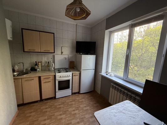 Продам однокомнатную (1-комн.) квартиру, Лермонтова ул, 20, Симферополь г