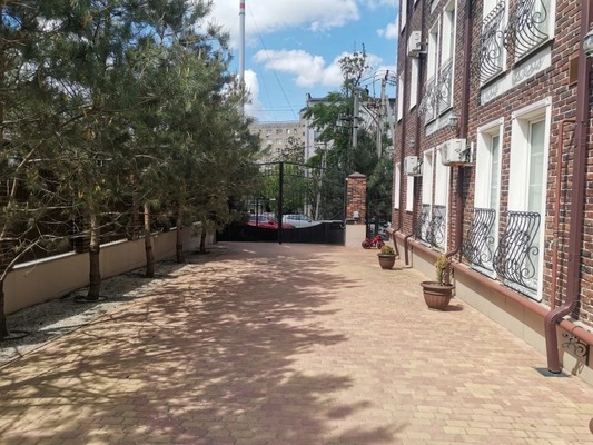 Продам однокомнатную (1-комн.) квартиру, 1-я Баррикадная ул, 34, Ростов-на-Дону г