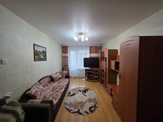 Продам однокомнатную (1-комн.) квартиру, Строителей ул, 1, Костомукша г