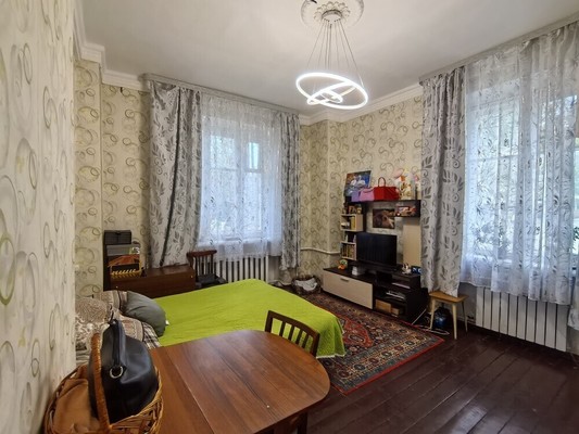 Продам трехкомнатную (3-комн.) квартиру, Чапаева ул, 7, Быково рп