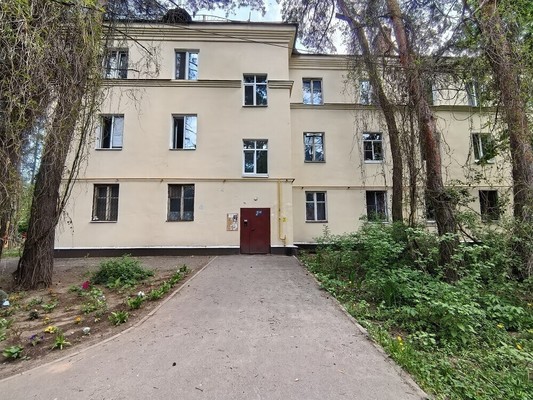 Продам трехкомнатную (3-комн.) квартиру, Чапаева ул, 7, Быково рп