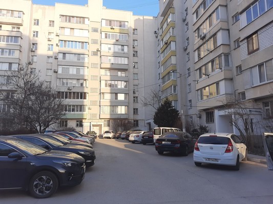 Продам трехкомнатную (3-комн.) квартиру, И.Г.Лексина ул, 54а, Симферополь г