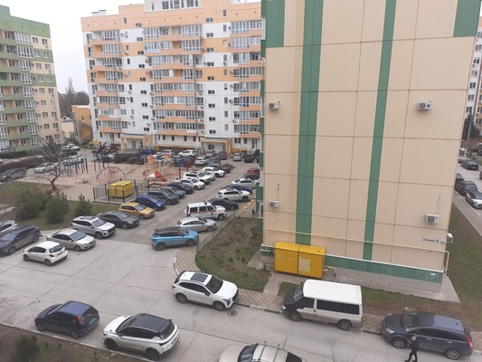 Продам трехкомнатную (3-комн.) квартиру, И.Г.Лексина ул, 54а, Симферополь г