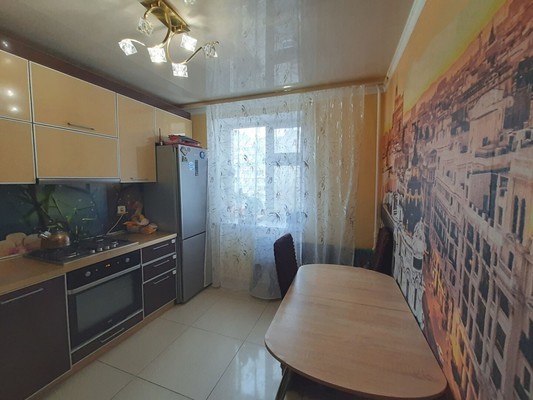 Продам трехкомнатную (3-комн.) квартиру, И.Г.Лексина ул, 54а, Симферополь г