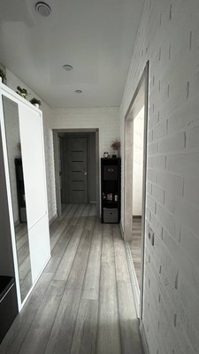Продам трехкомнатную (3-комн.) квартиру, Победы пр-кт, 214, Симферополь г