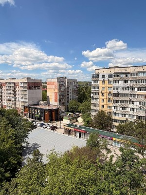 Продам трехкомнатную (3-комн.) квартиру, Победы пр-кт, 214, Симферополь г
