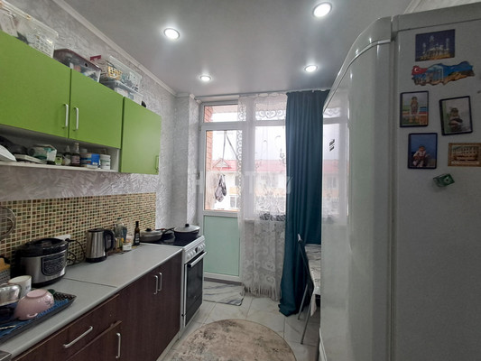 Продам двухкомнатную (2-комн.) квартиру, Ярославского ул, 132р, Горячий Ключ г