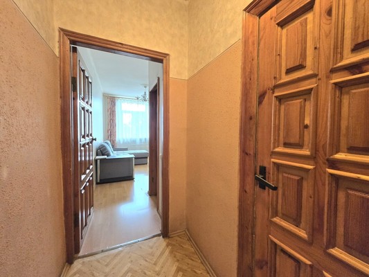 Продам трехкомнатную (3-комн.) квартиру, Чайковского ул, 18/12, Ступино г
