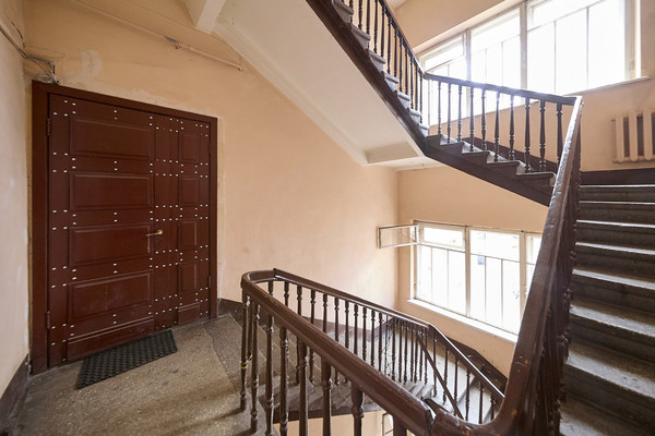 Продам трехкомнатную (3-комн.) квартиру, Красного Текстильщика ул, 9-11А, Санкт-Петербург г