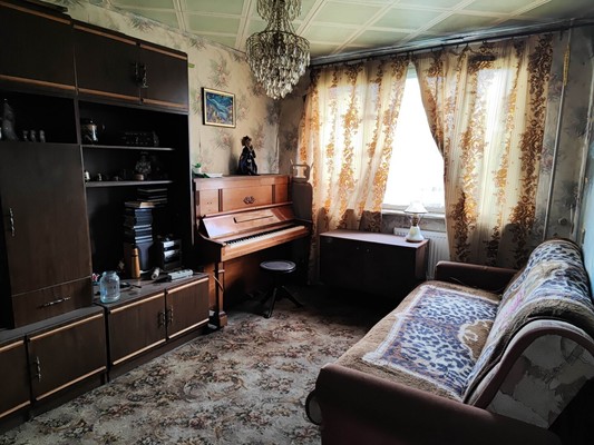 Продам трехкомнатную (3-комн.) квартиру, Загребский б-р, 33к2, Санкт-Петербург г