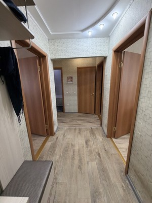 Продам трехкомнатную (3-комн.) квартиру, Украинская ул, 7, Южно-Сахалинск г